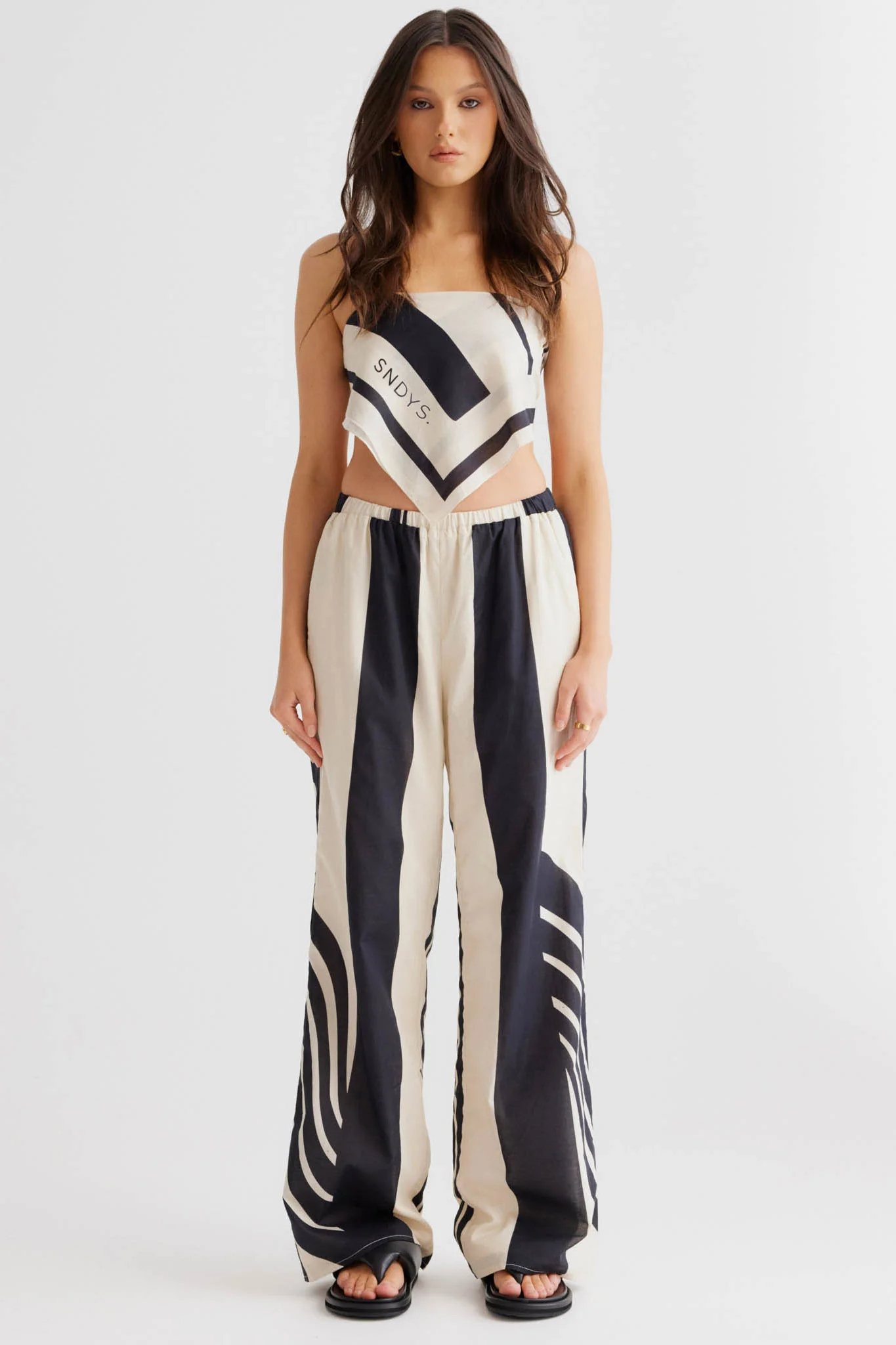 14145-sndys-alba-wrap-black-print-3.webp SNDYS Alba Wrap Black Print