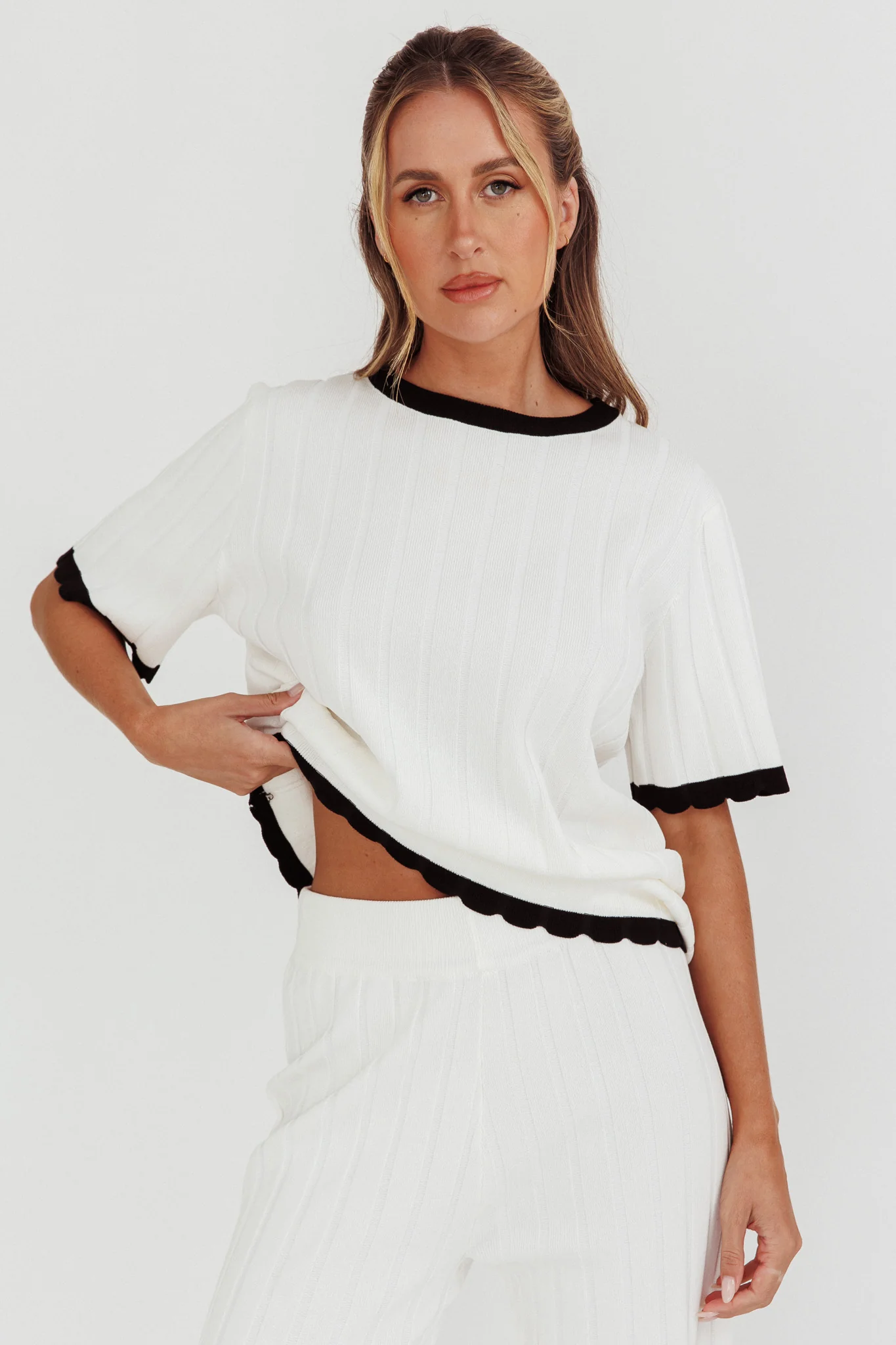 Liloh Contrast Trim Ribbed Knit Top White - Selfie Leslie