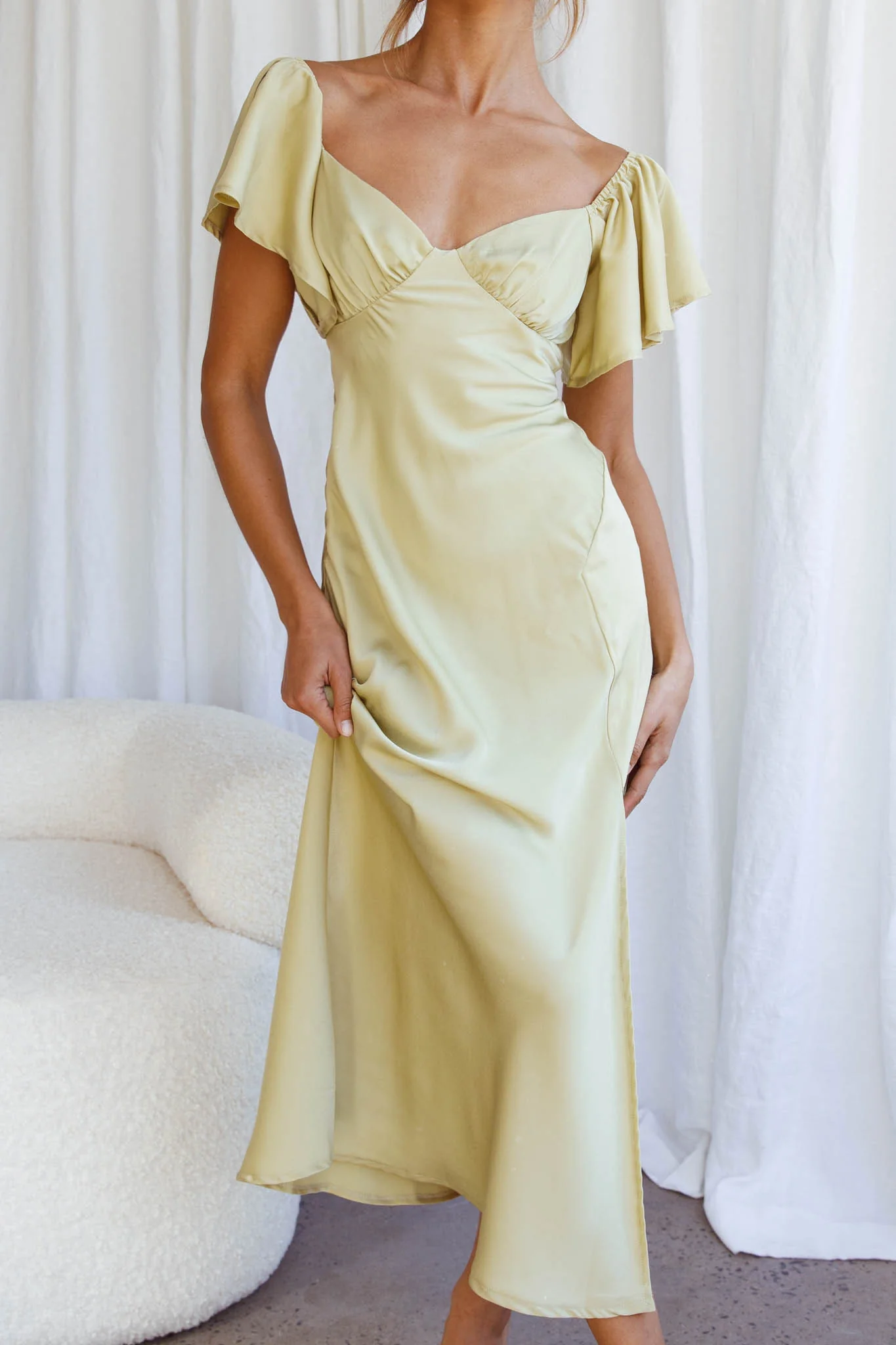 18123-park-avenue-flutter-sleeve-side-split-midi-dress-matcha-4.webp Park Avenue Flutter Sleeve Side Split Midi Dress Matcha