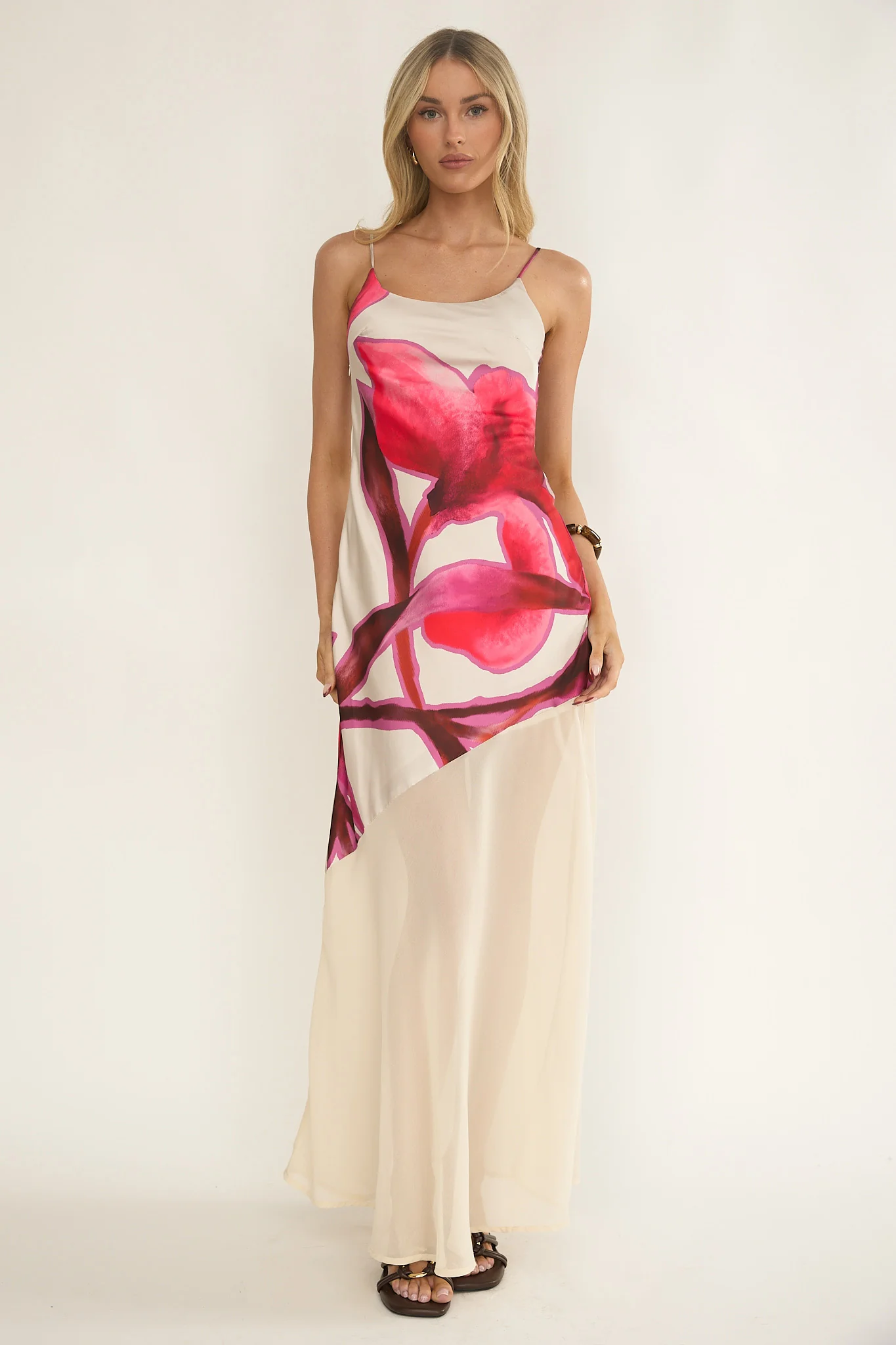5462-gilded-dream-chiffon-hem-maxi-dress-print-beige-7.webp Gilded Dream Chiffon Hem Maxi Dress Print Beige