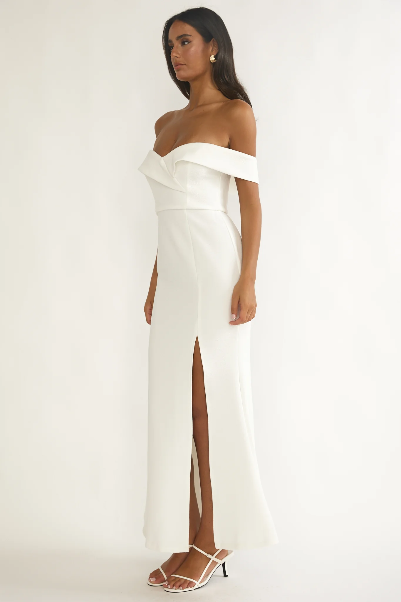 5678-rider-off-shoulder-front-split-maxi-dress-white-10.webp Rider Off-Shoulder Front Split Maxi Dress White