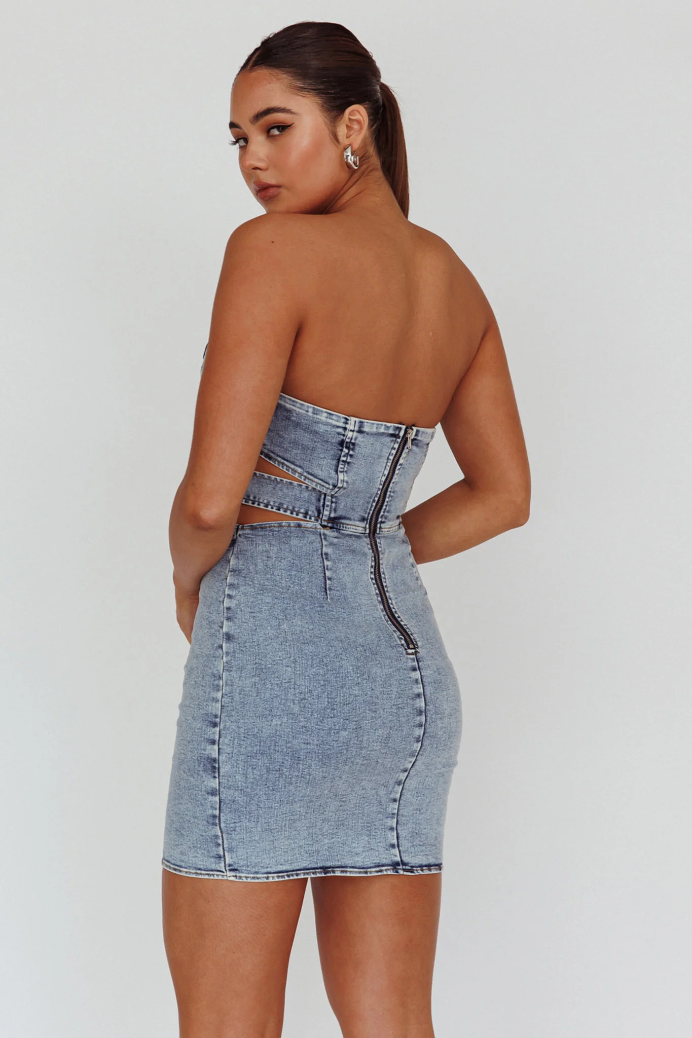 6120-jett-buckle-waist-mini-dress-denim-blue-2.webp Jett Buckle Waist Mini Dress Denim Blue